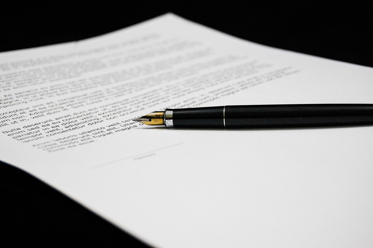 Editorial photo for Defamation In Online Tech Review Blogs: Legal Recourse For False And Damaging Product Reviews, showing consumer bills, debt, refunds, and warranty records.